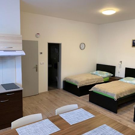 Apartements Studio 964 Libeznice Экстерьер фото