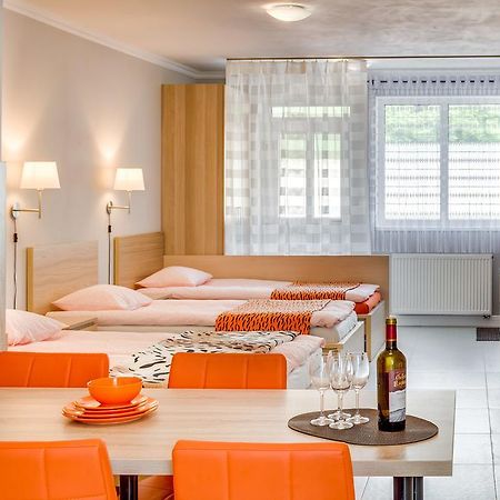 Apartements Studio 964 Libeznice Экстерьер фото