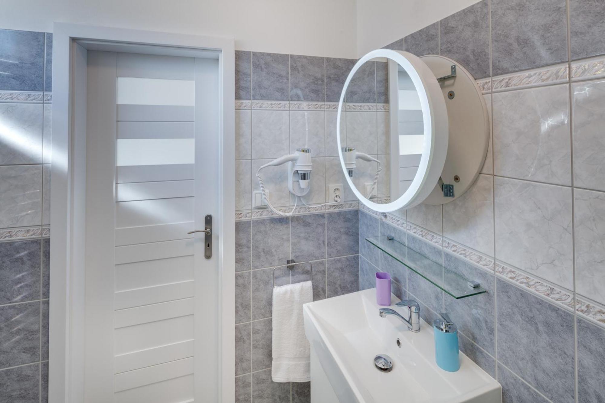Apartements Studio 964 Libeznice Экстерьер фото
