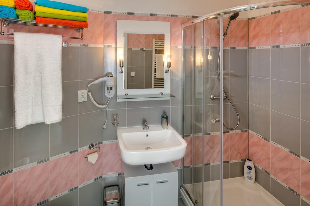 Apartements Studio 964 Libeznice Экстерьер фото