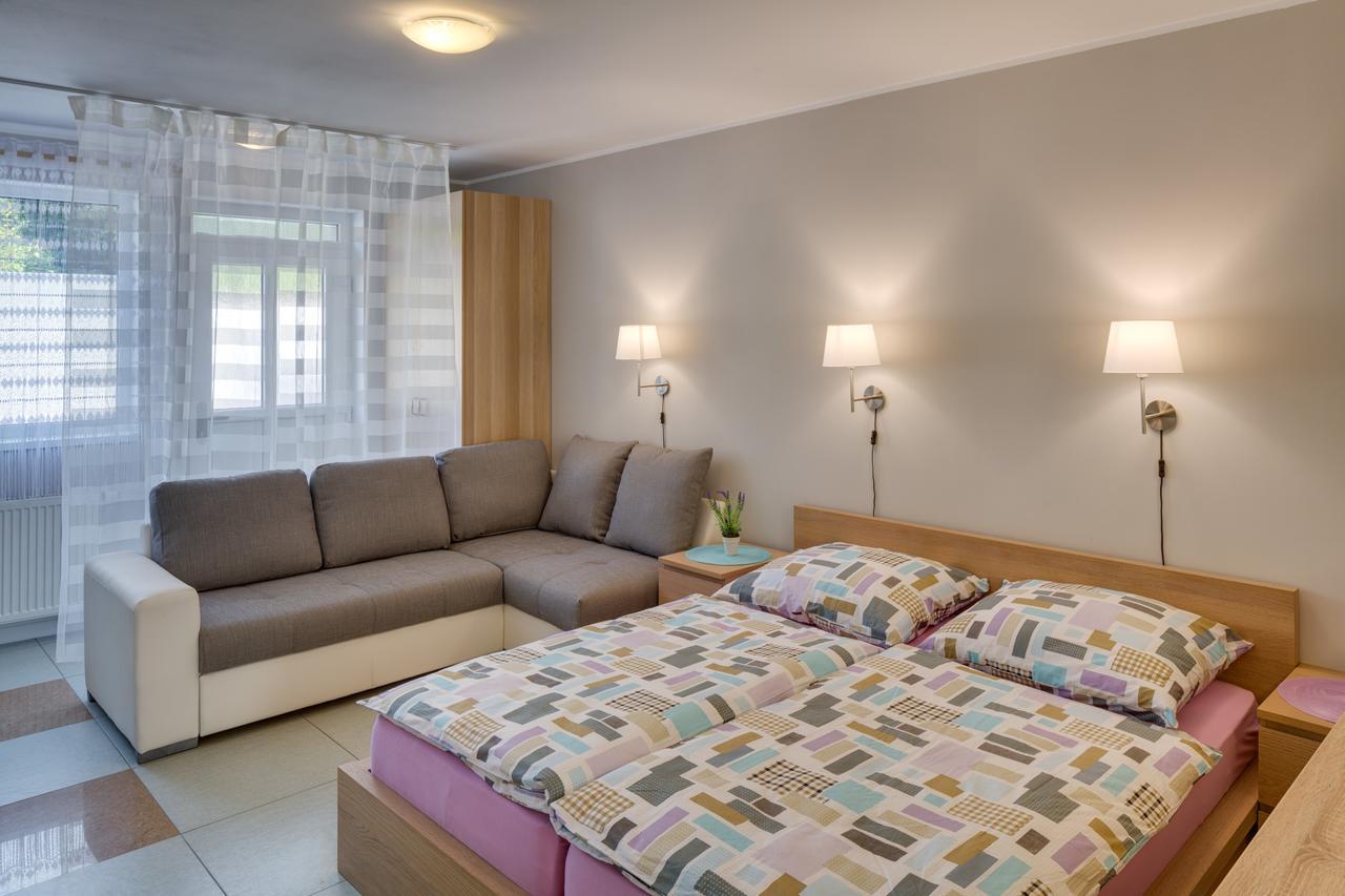 Apartements Studio 964 Libeznice Экстерьер фото