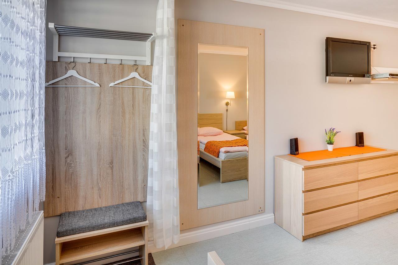 Apartements Studio 964 Libeznice Экстерьер фото